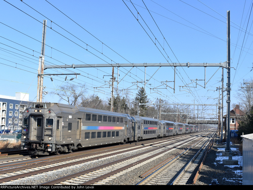 A Multilevel Set protecting NJT Train # 7833